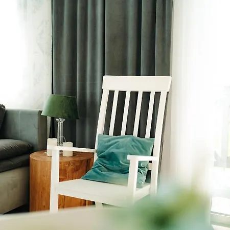 Jeleni Jar ドゥシュニキ・ズドルイ